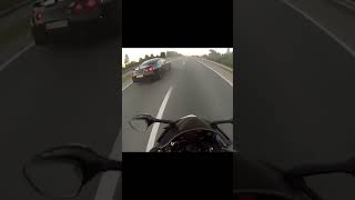 Download lagu GT-R vs R1 e GSR 1000 mp3