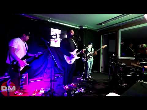 Clover Leaf Band Performs "Jopay" Live On DM Towersessions