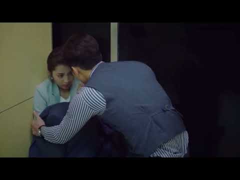 When they both got stuck in the elevator    Boyfriend comfort their girlfriend💗