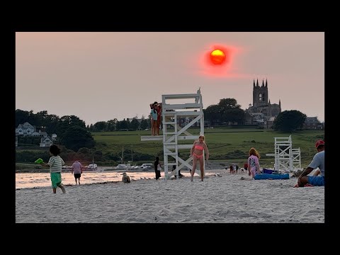 Video Thumbnail for Live from second beach Newport Rhode Island