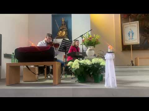 Victoria & Toni Vidak     Tvoja Krv