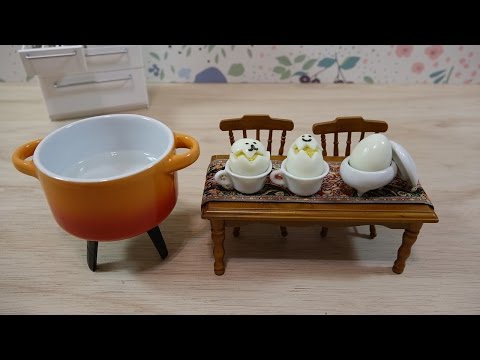 Miniature egg うずらのたまごでゆで卵 Video