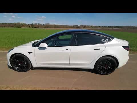 Tesla Model 3 2021 LR Lackaufbereitung, Tönung, Japan Racing JR11 20" Felgen und Hanssshow Frunk Kit