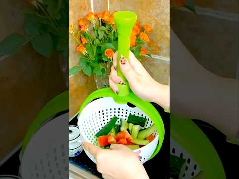 Spin Your Way to Dry Salads! 🌪️ Creative Kitchen Salad Spinner Review