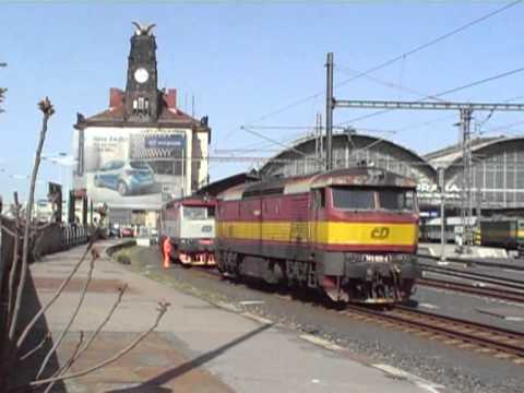 749 100 na čele R 1249 a 1252 - sestřih - 10.4.2011.