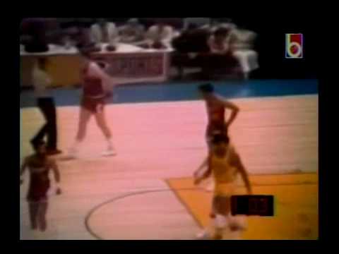 1975 NBA Playoffs: Chicago Bulls vs Golden State Warriors Game 7 (4th Quarter)