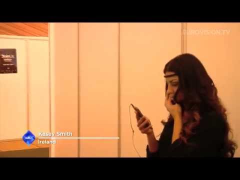 Videosnack: vocal training by Kasey Smith from Ireland