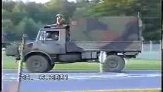 preview picture of video 'Bundeswehr Manöver Allersprung 2001 Fliegerhorst Wunstorf Kolonne M109 M113 Unimog Wolf FTX Teil1'