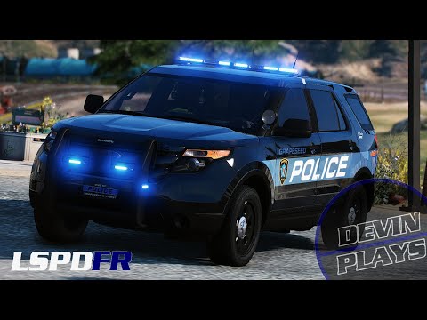 Grapeseed Police Chase Tractor After it Nearly Strikes Officer: Devin Plays LSPDFR: Ep. 333