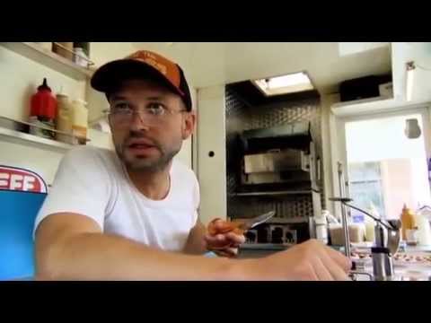 Danish Dynamite - Pølsemanden - Fattiges Nødhjælp