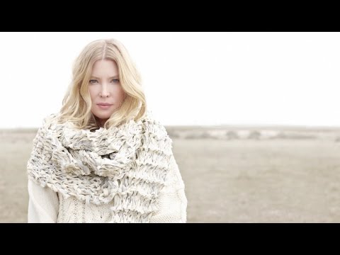 Emma Booth AW15 Wittner Weekend Escape