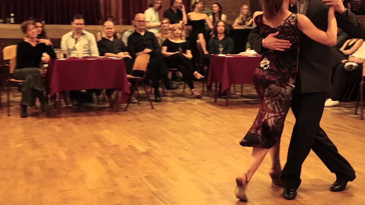 Rolando Valdivia and  Claudia Jakobsen  in La Bruja Amsterdam ( Improv Performance ) Tango Vals.