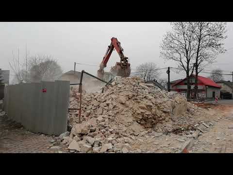 Wielkie wyburzanie w Luszowicach   1 03 2019