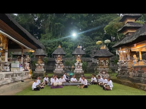 Tabuh bebarongan reong semarandana - JINGGA