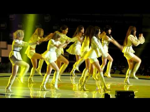 MAMA 2011 - SNSD - The Boys Remix [FANCAM]