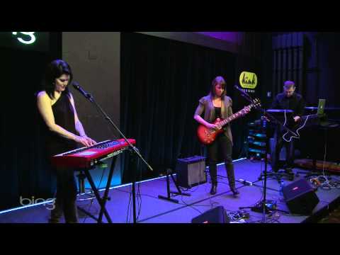 Stephanie Schneiderman - Wide Open (Bing Lounge)