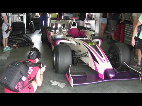 Moravanka Veronika Cichá v rychlé formuli.