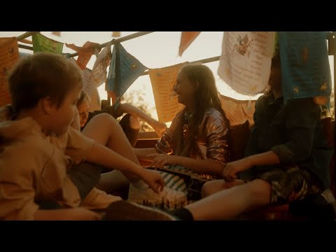 Astro'n'out - Lidmašīnas režīmā