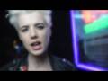 Who- Agyness Deyn feat Five O'Clock Heroes ...