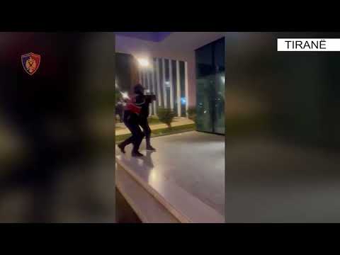 Lëvizte me Benz dhe me pistoletë nëpër Tiranë, “Shqiponjat” arrestojnë 42-vjeçarin