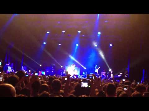 Entrada de redfoo en el concierto de barcelona