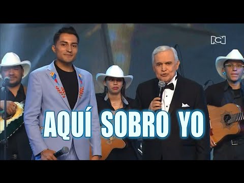 Aquí Sobro Yo - Sebastian Hoyos / Darío Gómez (El Show De Las Estrellas)
