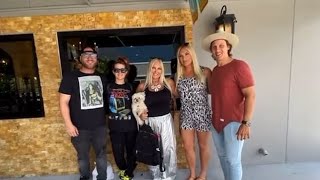 Brooke Hogan posts live photo to prove she was with mom in June 2023