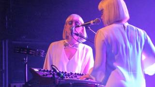 2/15 Lucius - Nothing Ordinary @ Terminal 5, NYC 12/06/14
