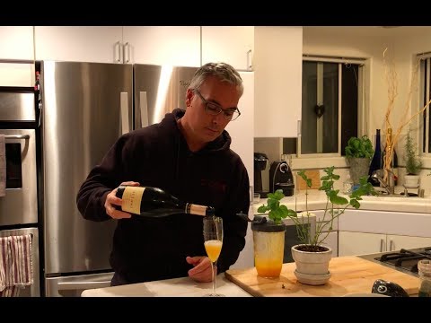 How To Make A Perfect Bellini from Venice, Italy