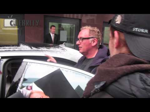 Элтон Джон в Москве, 07.12.2013 / Elton John leaving his hotel in Moscow