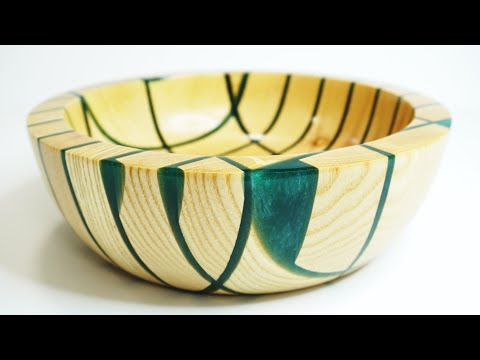 Woodturning | The Turquoise Ash Bowl