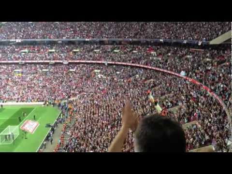 Bubbles at Wembley, West Ham fans