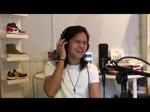 Seize The Day - A7X (Acoustic Cover // Amir Masdi)