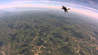 preview picture of video 'Tandemsprung von Haris bei skydive nuggets in Leutkirch'