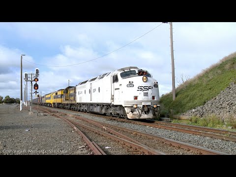 7776V SSR Grain Train With CLP12 4904 GM22 CLF1 GM27 (4/7/2021) - PoathTV Australian Railways