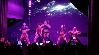 Mujer Bruja Lola Indigo