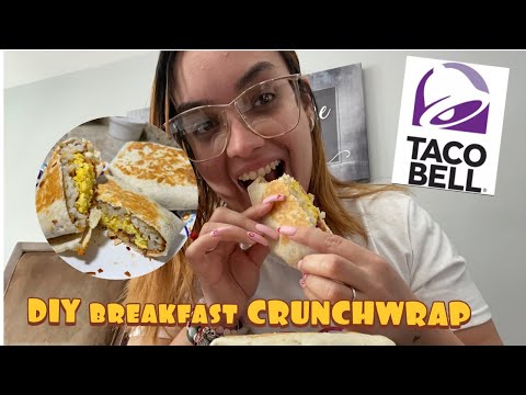 DIY Taco Bell Breakfast Crunchwrap (SO GOOD!)