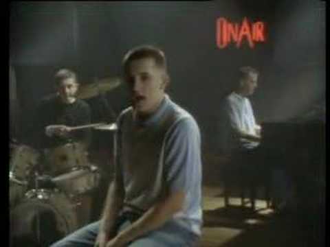 The Housemartins - Think For A Minute
