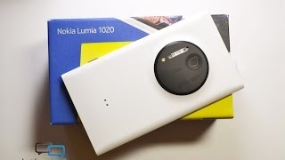 Распаковка Nokia Lumia 1020 в белом цвете (unboxing)