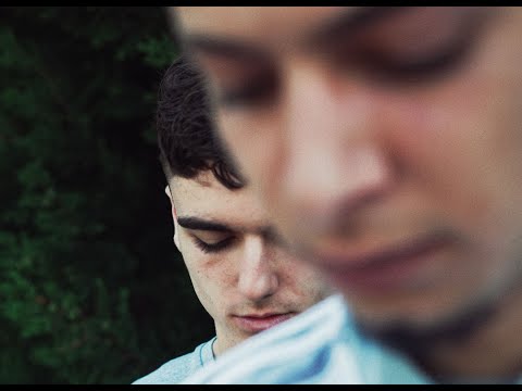 05 A VOLAR (KROMO & KUARE + ELHOMBREVIENTO feat. PANXO // ZOO)