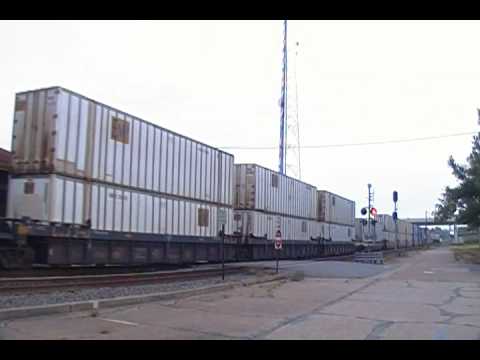 UP 4698 Intermodal Train