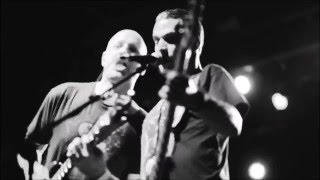 Descendents - Uncontrollable Urge (Devo Cover) Live at Fun Fun Fun Festival