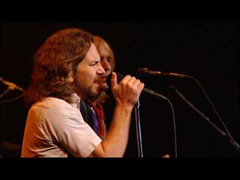 Eddie Vedder w/ Tom Petty & The Heartbreakers - The Waiting - 7.03.06 -1080.HD