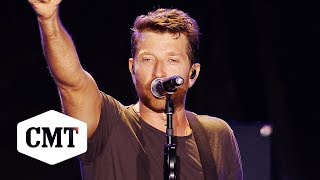 Brett Eldredge Performs &quot;Mean to Me&quot; | CMT&#39;s Let Freedom Sing!