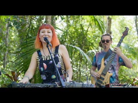 Mayunga Music + Videos