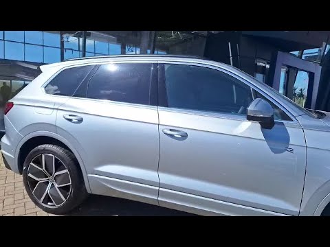 Volkswagen Touareg R-LINE 3.0TDI 4M 231BHP - Image 2