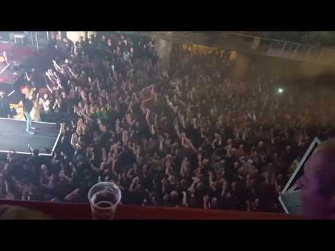 Alkehol - V pátek k večeru  (live in Lucerna)