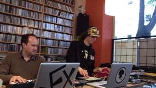 Bass Jog (DJ Elephant Power & F.x.Randomiz) live @ a-Musik June 9th, 2011