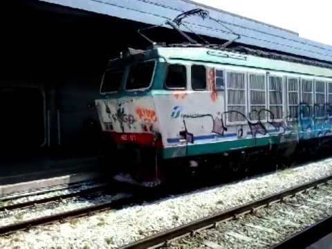 E652 in arrivo al binario 1 a Termoli