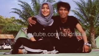 Download lagu momen momen romantis bergek dan istrinya nurul munira mp3